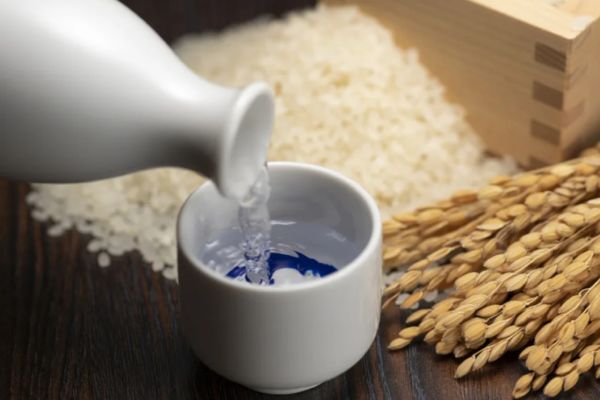 Các loại rượu Việt Nam: nhóm rượu gạo – men truyền thống