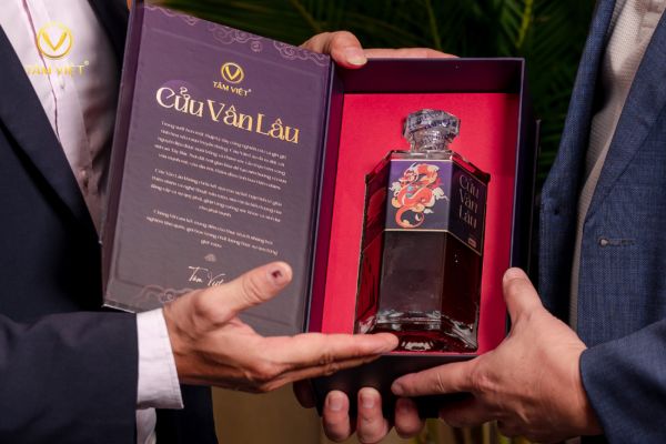 Rượu Cửu Vân Lâu – tinh hoa của rượu việt nam cao cấp