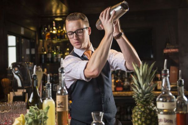 Quy trình pha cocktail chuyên nghiệp