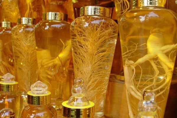 Rượu ngâm nhân sâm
