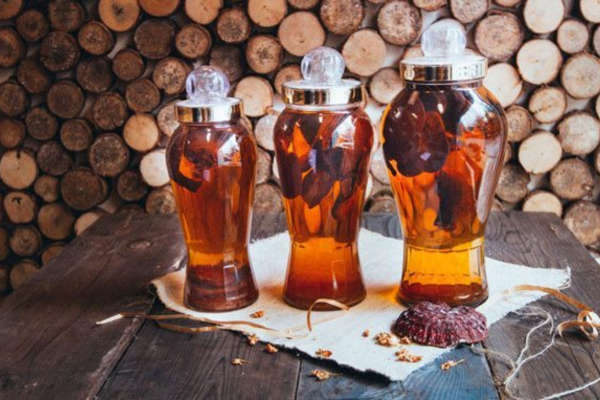 Nấm linh chi dùng để ngâm rượu