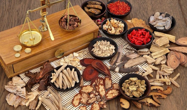 Các nhóm thảo dược thường được sử dụng ngâm rượu